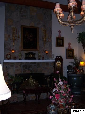 1601 Blue Bird Cove Lane, Sevierville, TN 37862